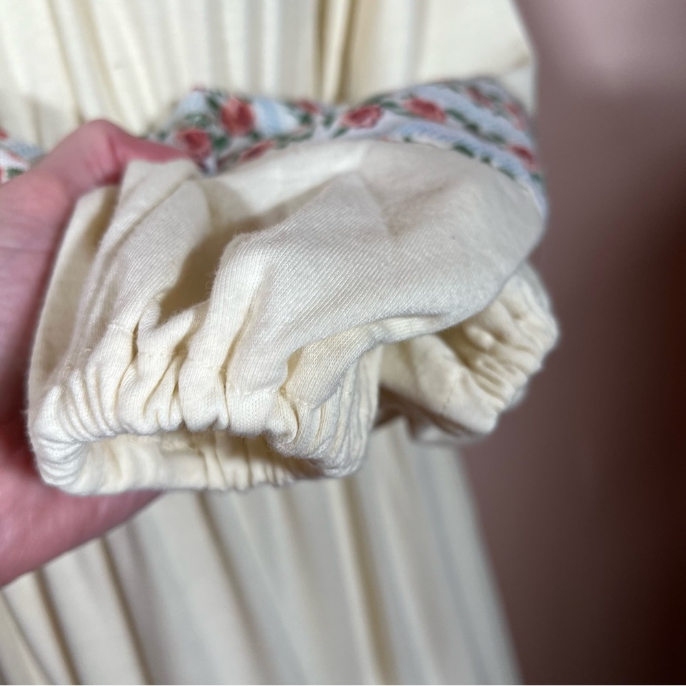 Vintage 1970 Bohemian Prairie Yves Jennet Cream Rose floral Cottagecore Dress M - Picture 7 of 17